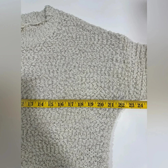 Debut Sweater sz Medium cozy EUC - Picture 5 of 11